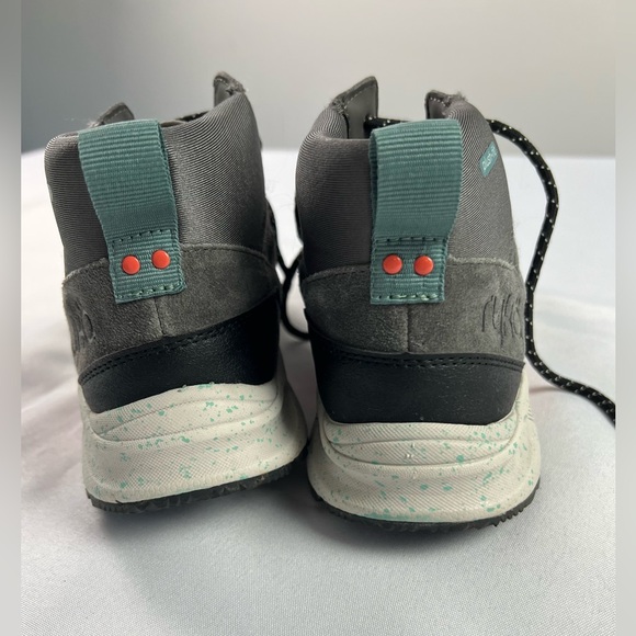 Ryka Summit Trail Mid Hiking Boot - Picture 3 of 10